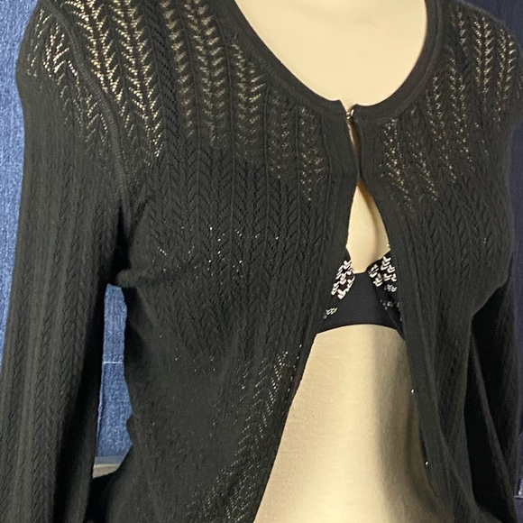 Victoria’s Secret Knit light Weight Sweater - Picture 2 of 8